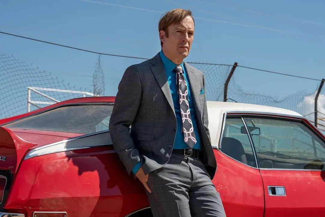 “绝命毒师”外传也开挂，一个混混律师的发迹史。