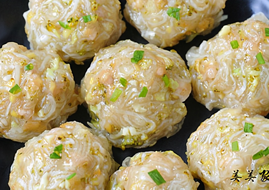 素菜吃出肉的滋味，入锅一蒸人人爱！春天多吃，清清爽爽最是香