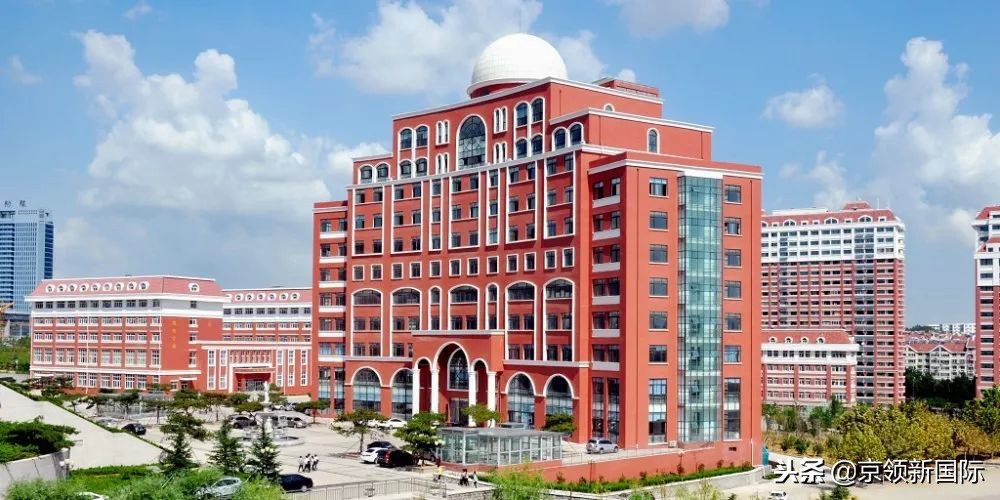 这所青岛的本科学校耗资16亿建综合医院，立志成为“民办清华”