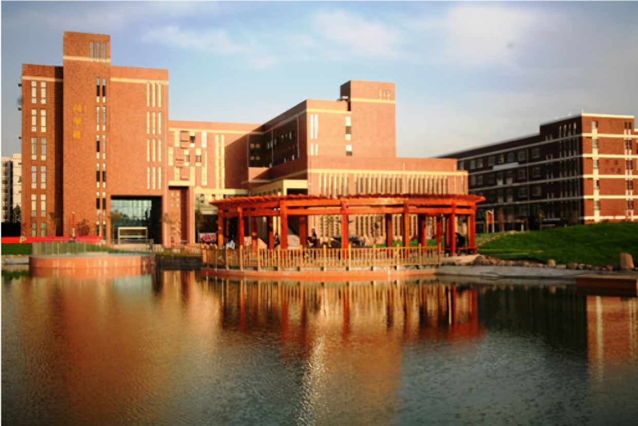 新乡医学院要改名了？河南医科大学呼声最高，却遭到在校生反对