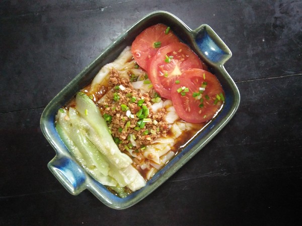 抄手皮可以做什么美食（简单易上手的鲜美抄手皮肉末面）