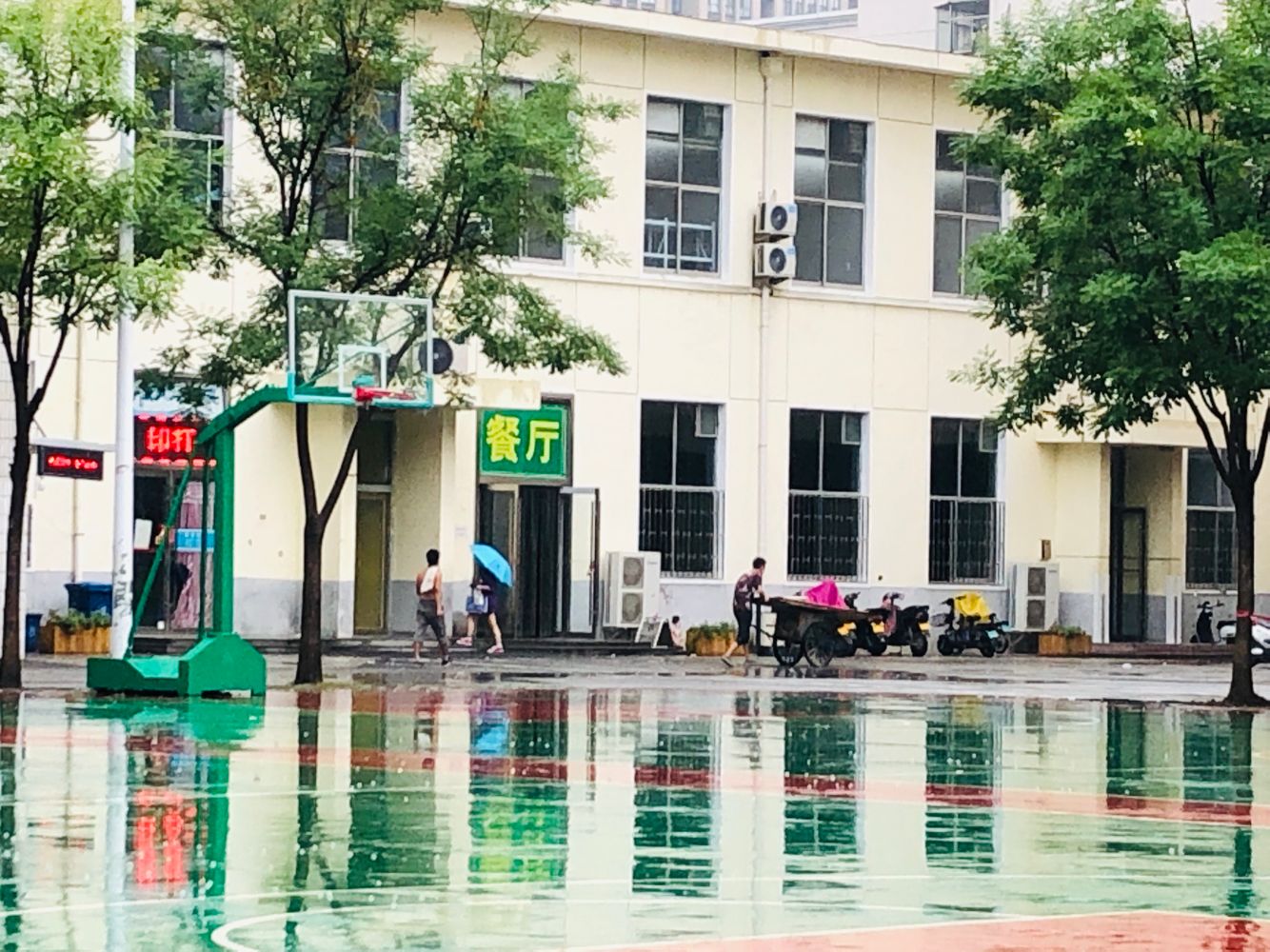 考研寄宿全封闭学校为什么会获得二战考研党的喜爱？