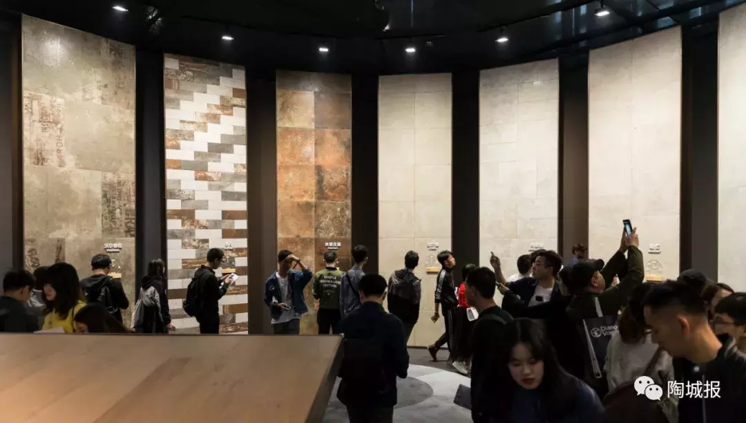 诺贝尔、新明珠、鹰牌2086、蒙娜丽莎……广州设计周，陶企人气很旺