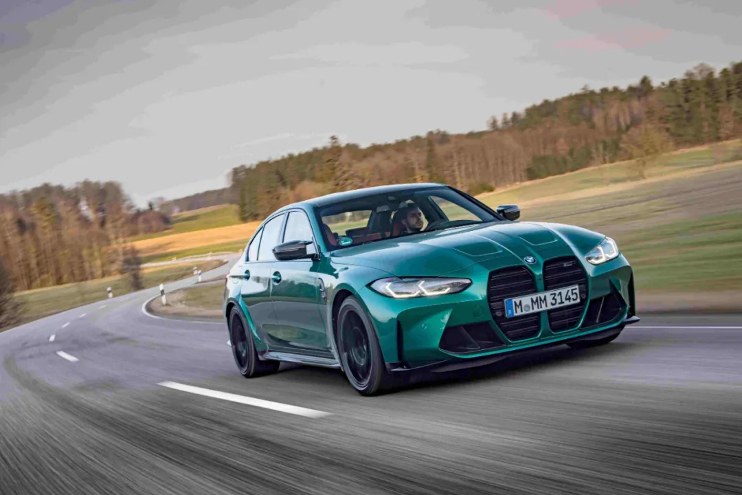 3.9秒破百的性能怪兽谁最有乐趣？奥迪RS5、宝马M3和AMG C63这样选