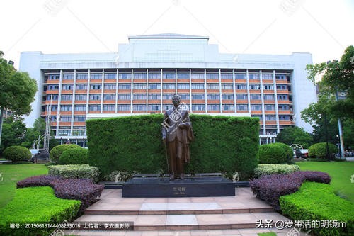 大学挂科了（大学里挂科了真有那么严重吗）