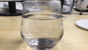 懒人必备的清洁神器，油渍污渍不用手搓，过年大扫除泡一泡就干净