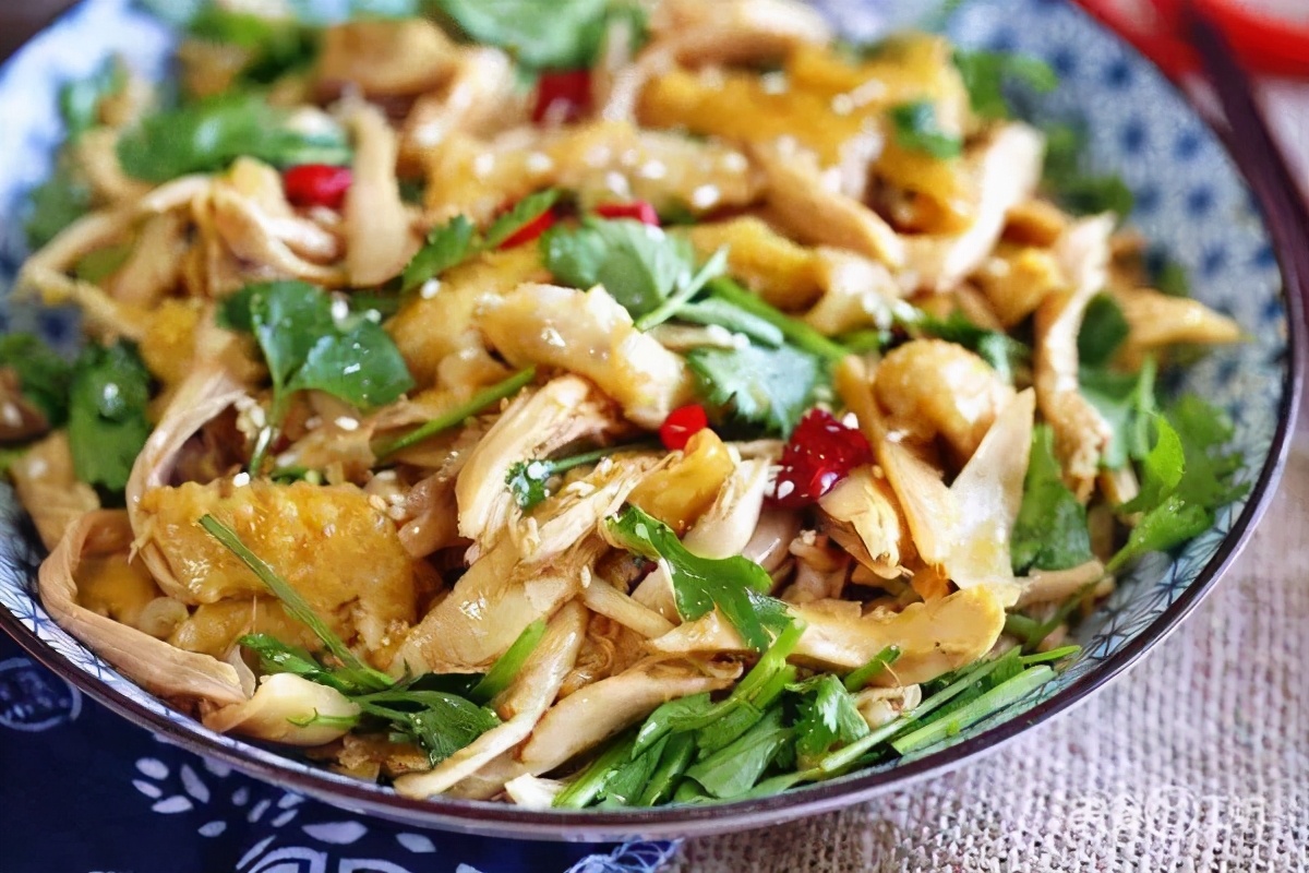 电饭煲美食菜谱大全（16道必备的电饭煲食谱）