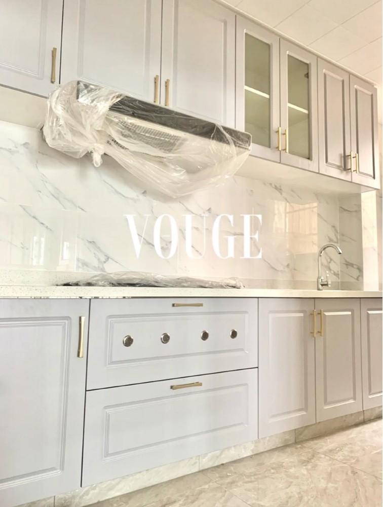 装修时，请师傅用瓷砖水泥砌橱柜，不仅结实漂亮，还一下省了5千