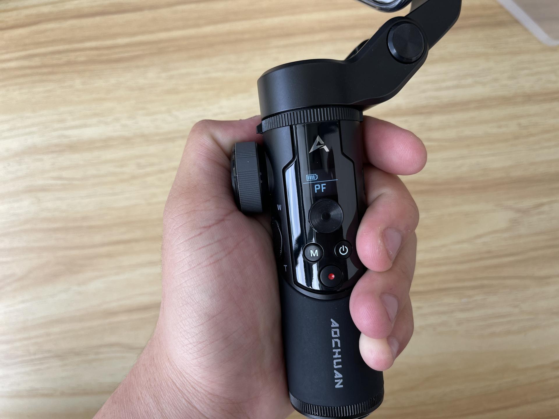 高端品牌防抖稳定器哪款好(奥川稳定器体验,三轴防抖,一手掌握,高性价