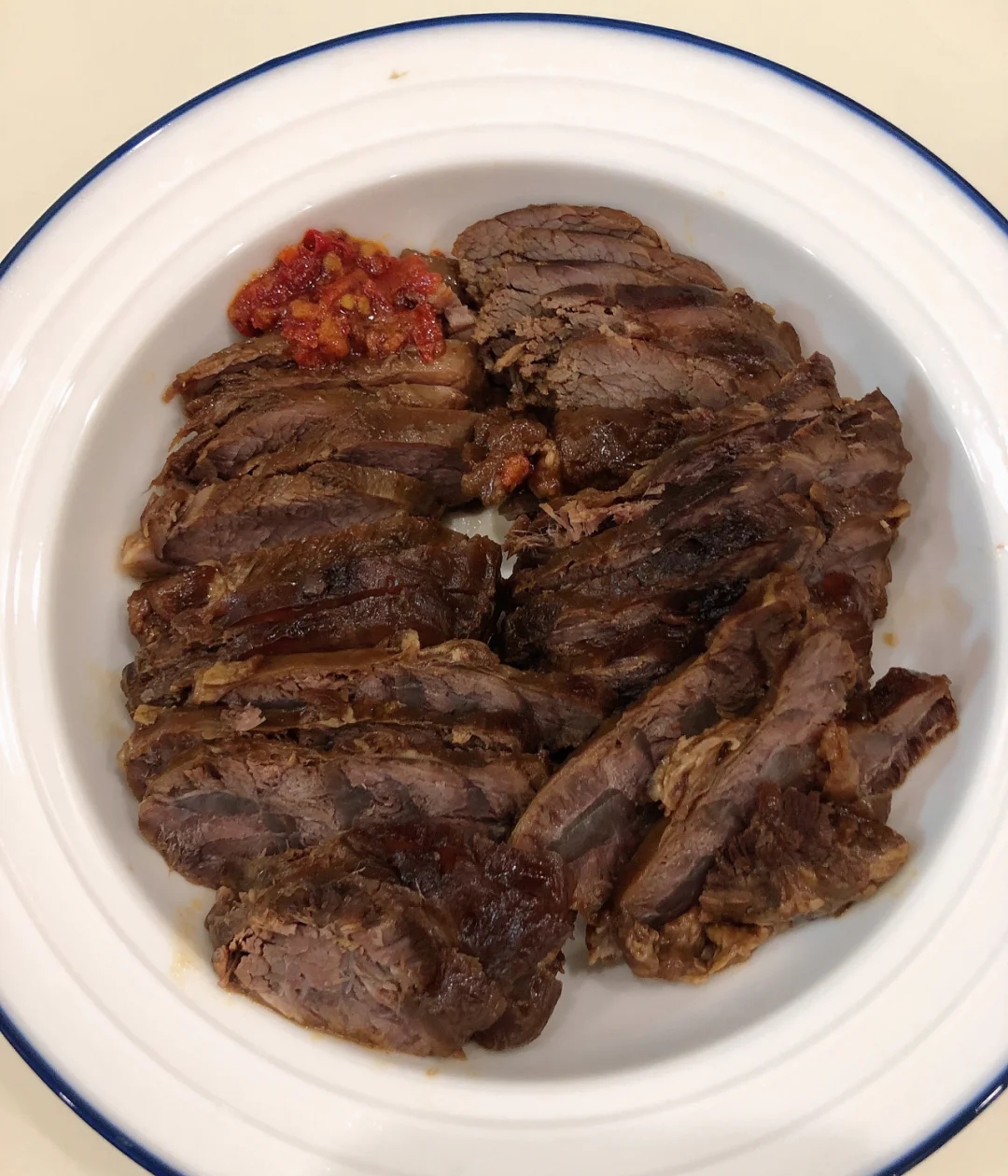 卤牛肉的做法（美味的卤牛肉最正宗的教程）