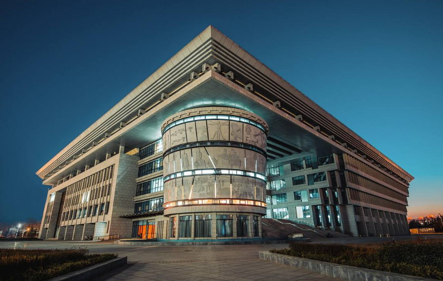 河南省这5所大学实力强悍，被人民日报点名表扬，明年考生别错过