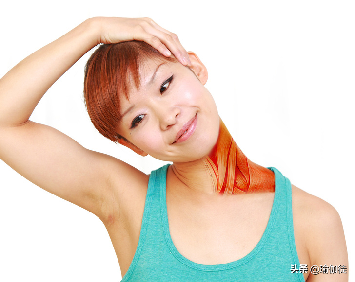 脖子后面凸一包是“富贵包”吗？如何消除？这个方法简单又有效