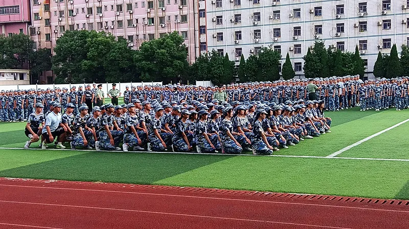 迷彩青春 意气风发｜南昌现代外国语学校2021级新生军训圆满闭幕