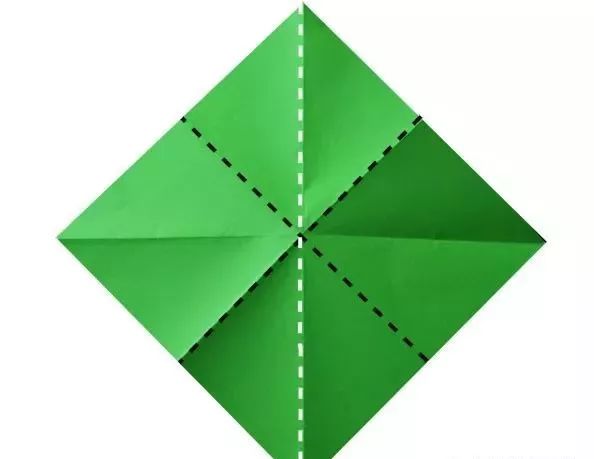 15款创意手工圣诞树，比买的好看多了，材料简单在家就能做！收藏