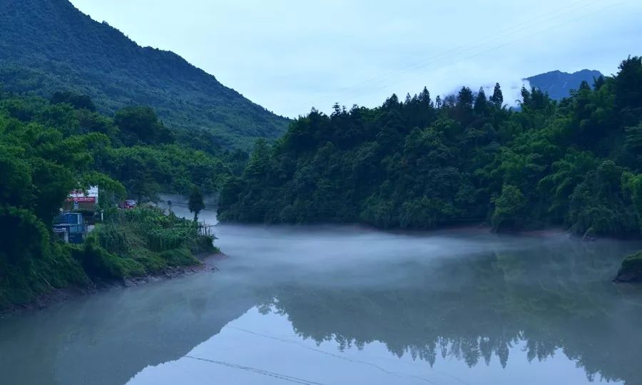 游山玩水好风光！四川适合全家出动的3日游攻略，去几次都不腻