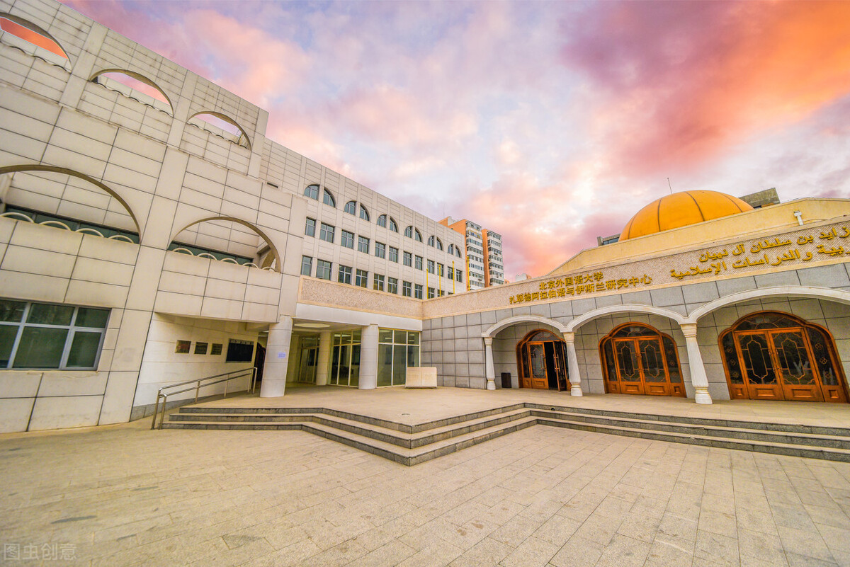 四所「小而美」的实力派大学，文科生的“最爱”，考上就是赢