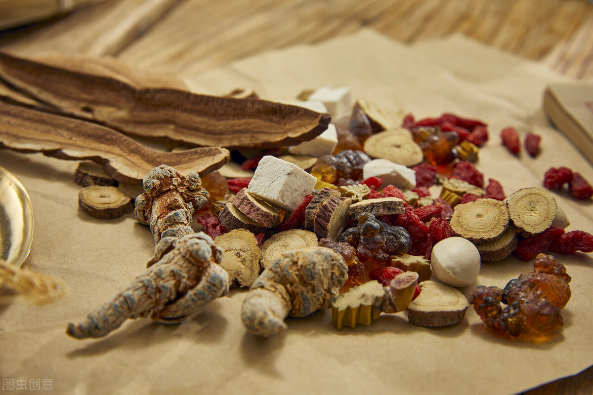 尿道有东西滴出弄得下面湿呼呼的？—当心前列腺炎