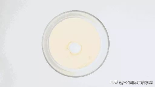 学不会这2点淡奶油打发关键点，打1000次你也打不好