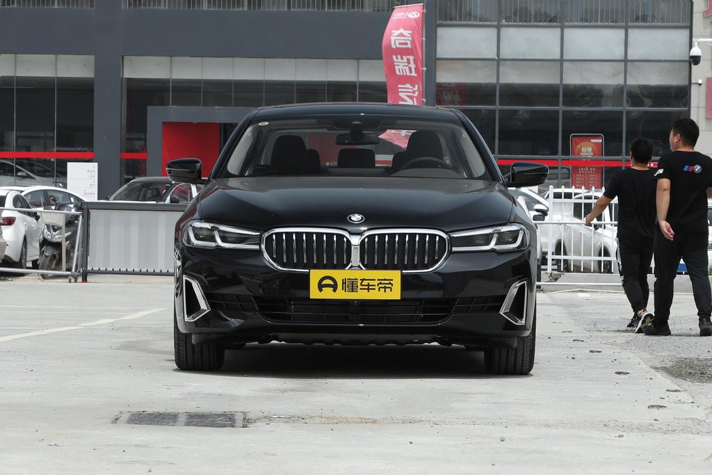 宝马530Li Xdrive 豪华套装——老牌绅士的优雅，舒适才是卖点