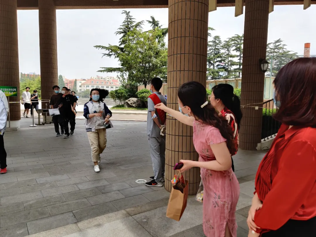 关于高考的100件事，你印象最深刻的是什么？