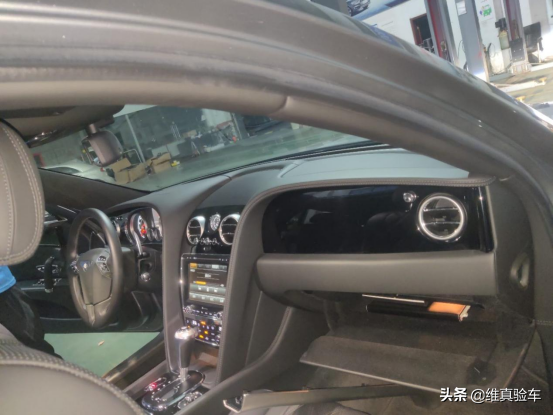 5年贬值120W，17年宾利飞驰开价186W值不值？检测师：牌面拉满