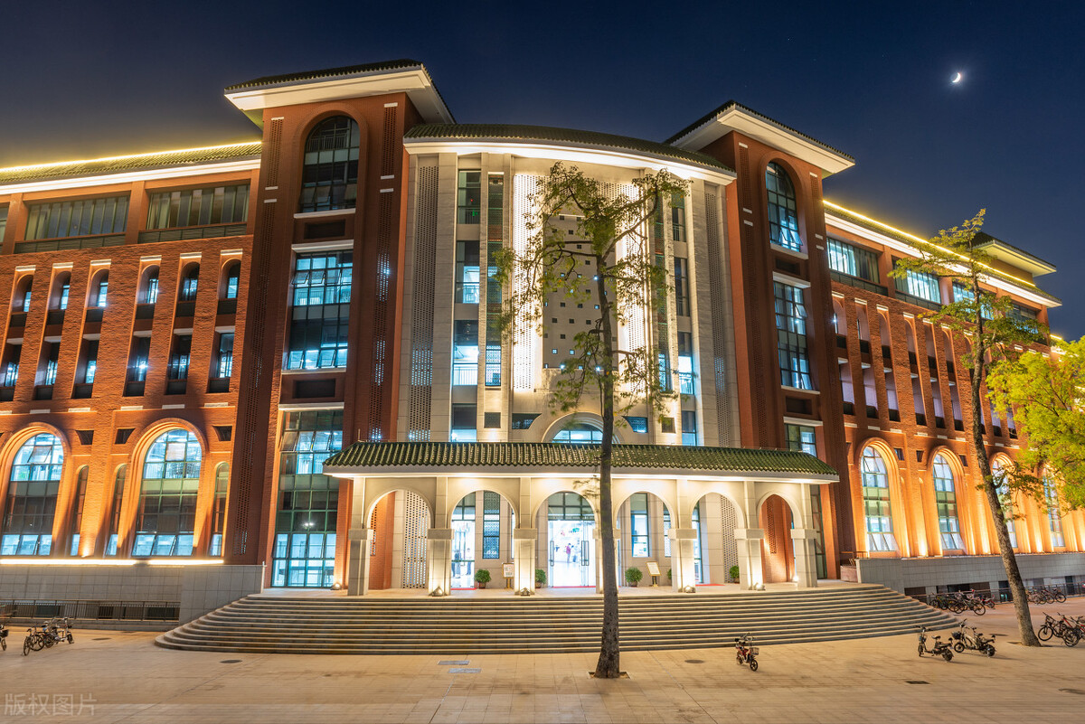 中山大学2021本科录取：本地录取率依然高达45%，男女比例为1.2:1