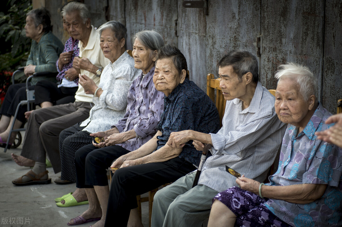 社保不够15年，又不让补缴，按比例发养老金，最低73元，可行吗？