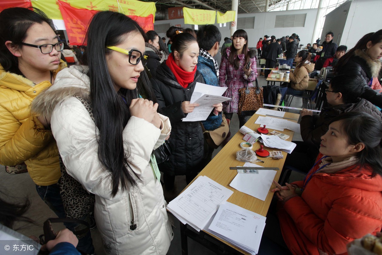 音乐艺考一考生二手大提琴价值10万？考官“秒辨”速成型书法考生