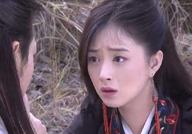 蒋欣：中专学历，非科班出身，依靠华妃成功逆袭，女人就是要狠