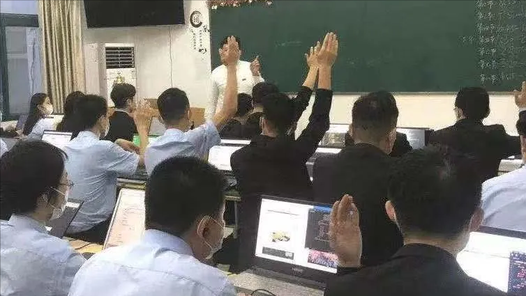 宿迁职业技术学院逐级进阶的教育模式，让学子一步步扎实向前