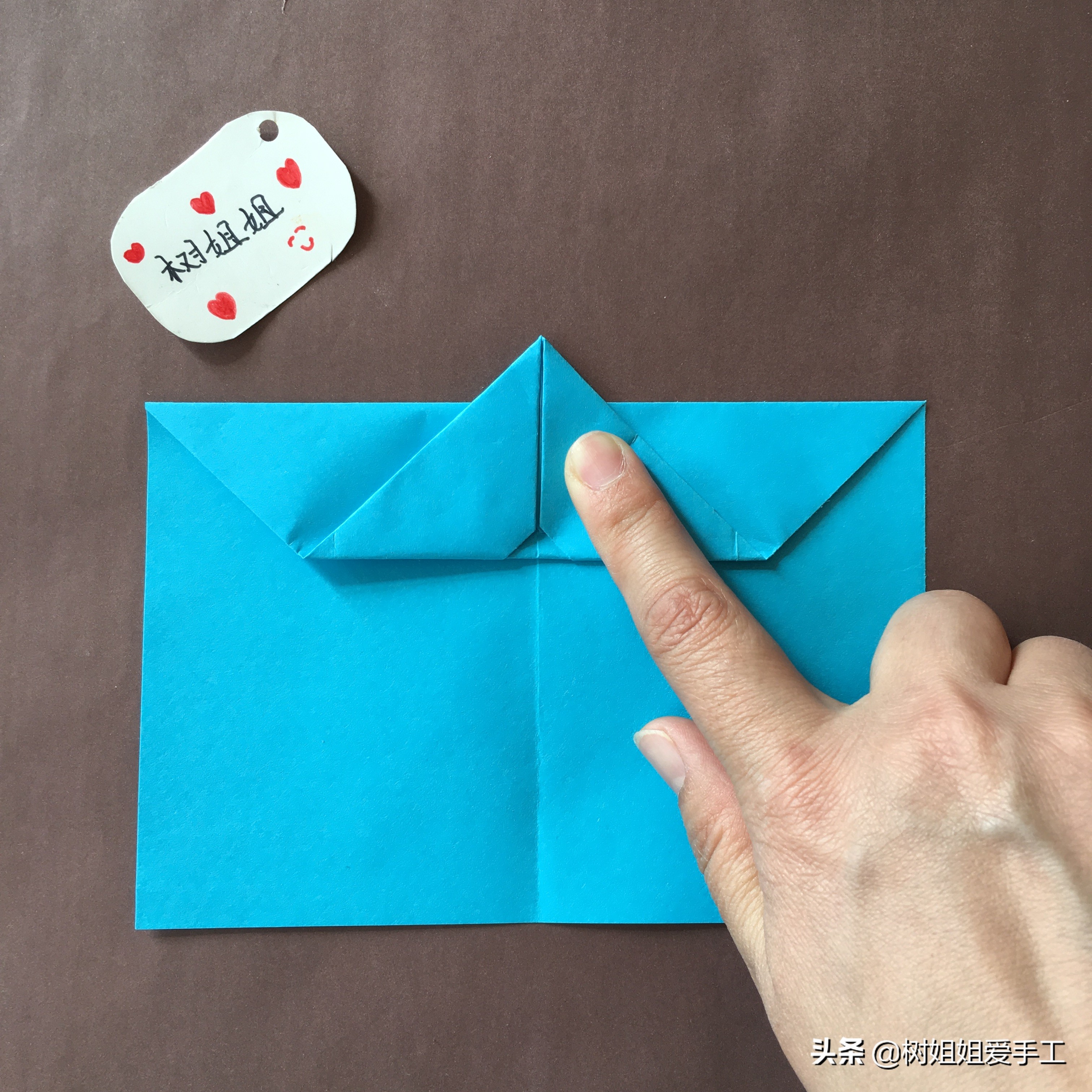 玩具折纸：男孩子女孩子都喜欢的纸飞机折法