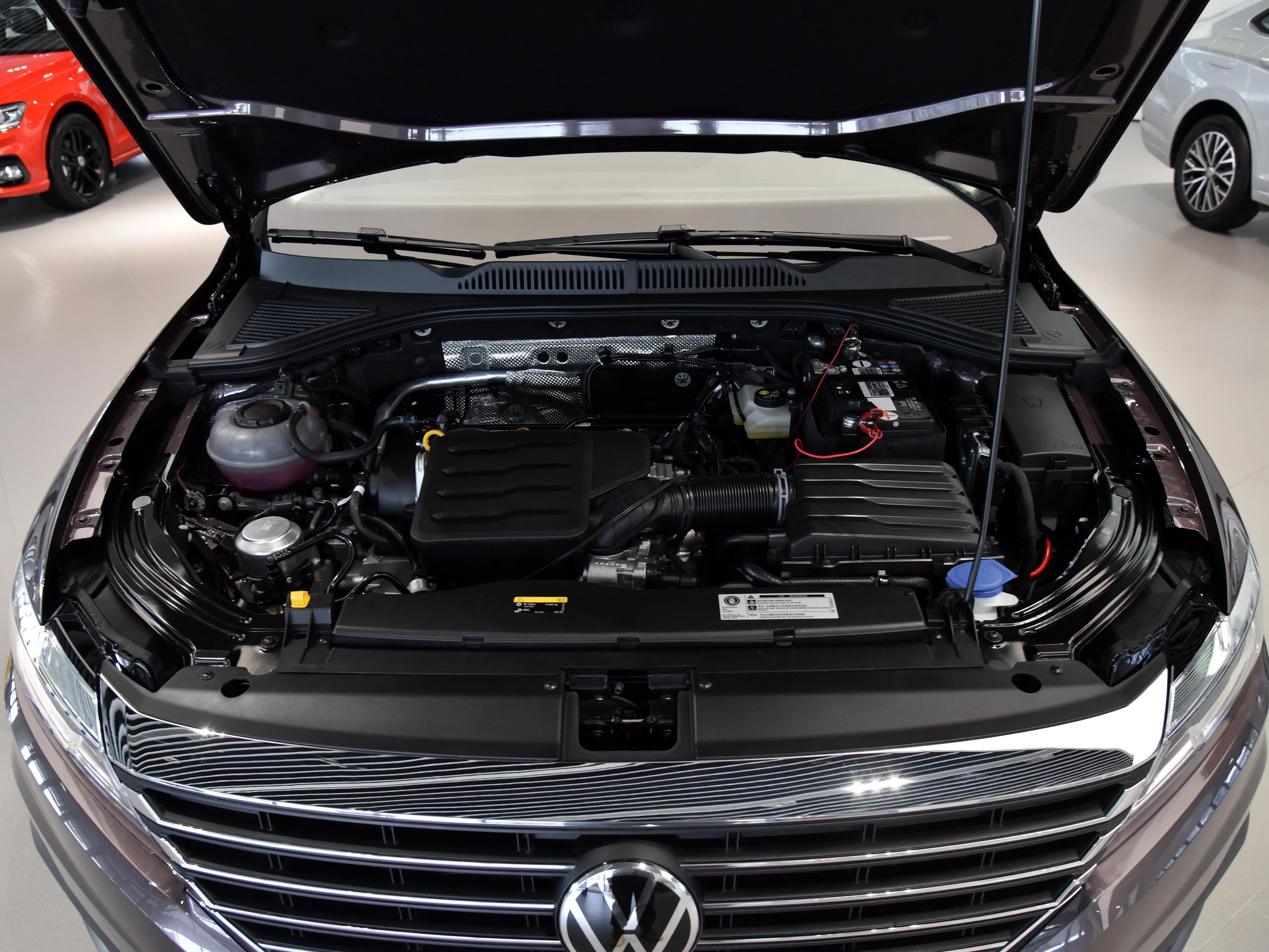 自动挡稳定可靠，油耗较低性价比高，带你看大众朗逸