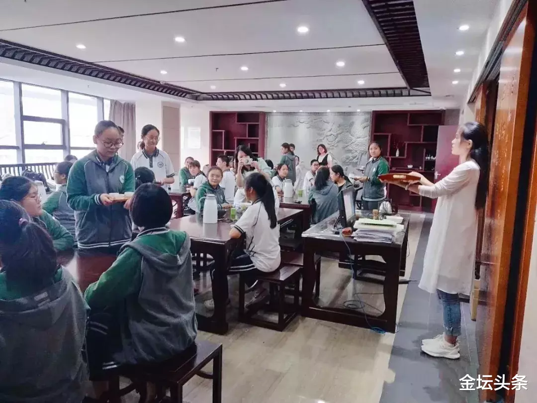 金坛中等专业学校，群星璀璨