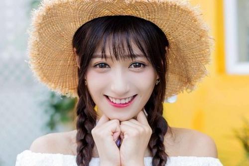 天生会撒娇,卖萌的星座女,嘴巴甜,情商高,让人没有抵抗力