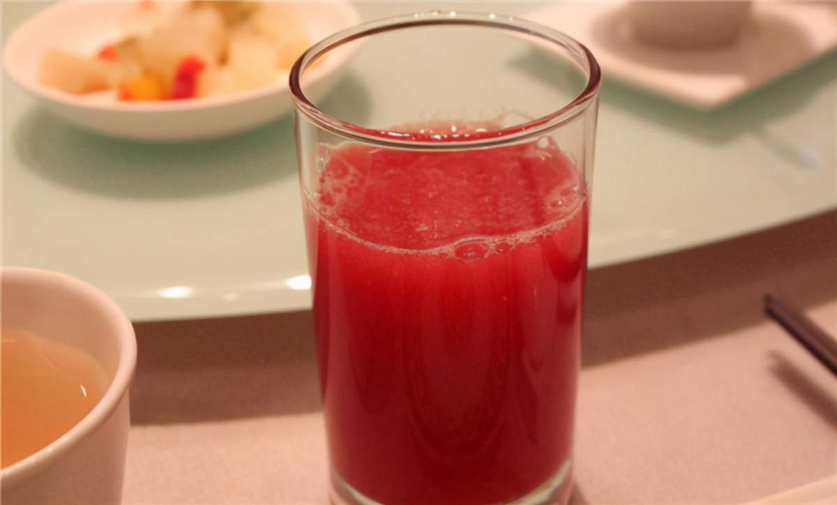 同样是喝酒，为什么有时候喝完会头疼？上头是因为酒的质量差吗