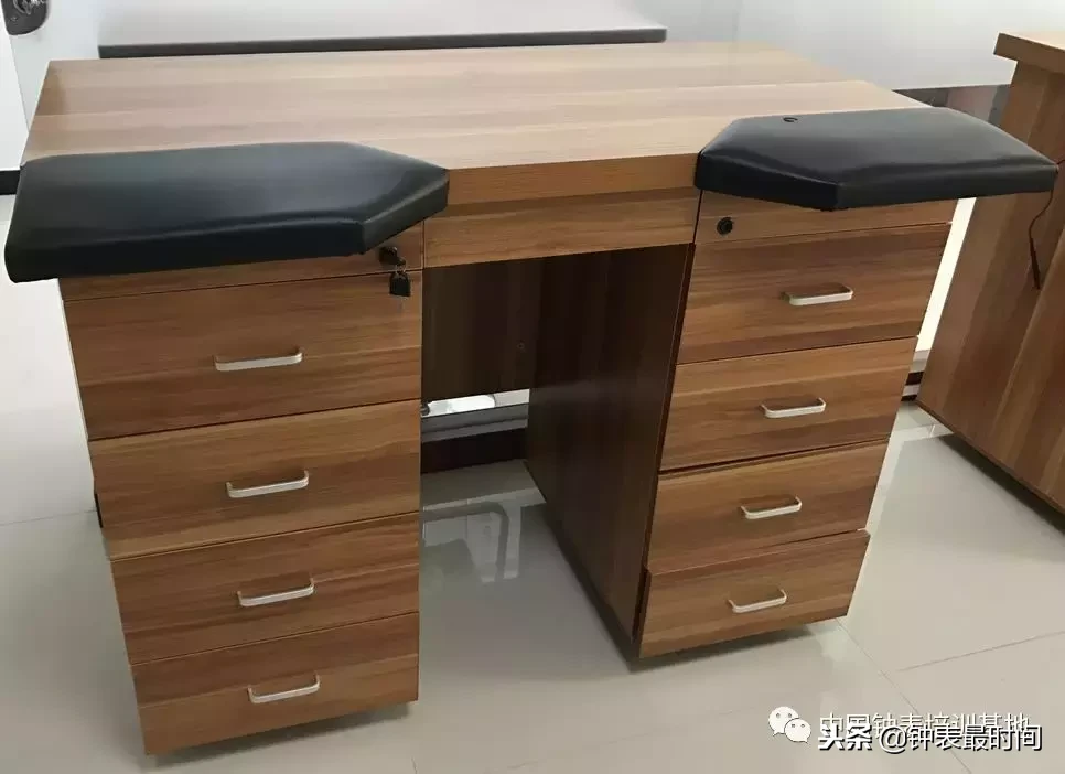 开一家钟表维修店需要什么？