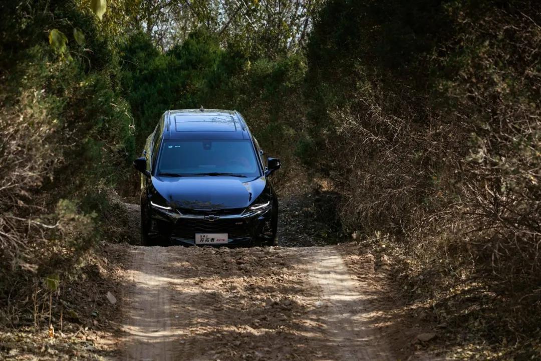 中大型7座SUV，要性能强的，雪佛兰开拓者怎么样？