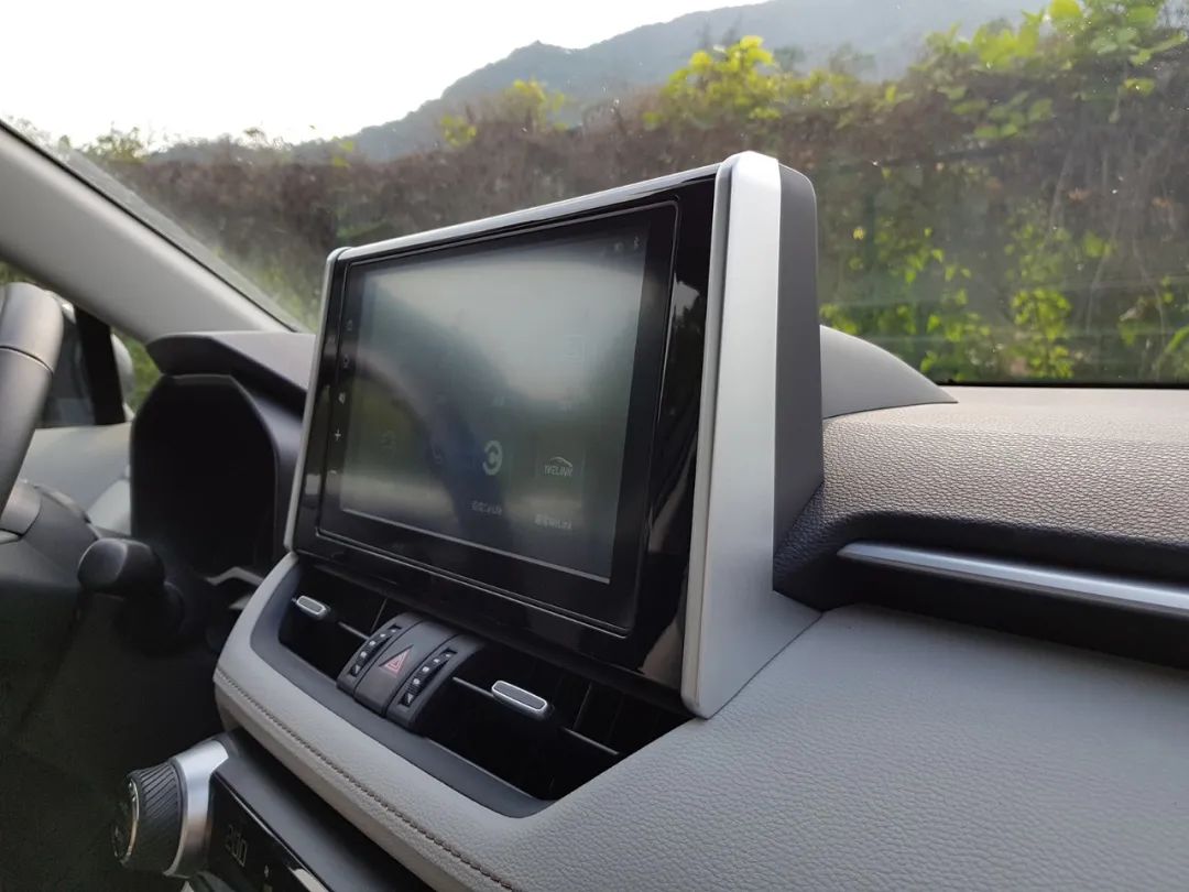 RAV4怎么就吃香了，是因为TNGA、混动系统还是麋鹿测试？