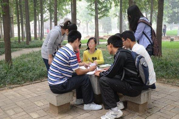 大学生入学时要不要迁户口？过来人说出门道，聪明大学生早做准备