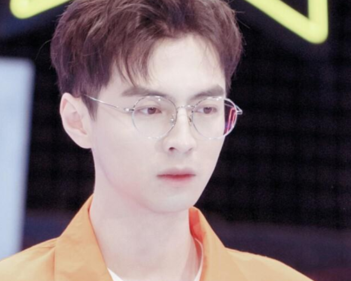 南大校草蒲熠星和北大校草郭文韬同框，谁更胜一筹？看完你就懂了