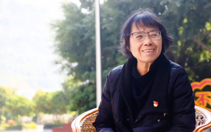 华坪女高校长张桂梅，被写进《简史》，她用行动诠释何为师者仁心