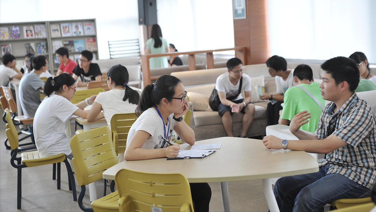 浙江省8大“中国百强中学”，榜首是公认的，杭二中只排第二