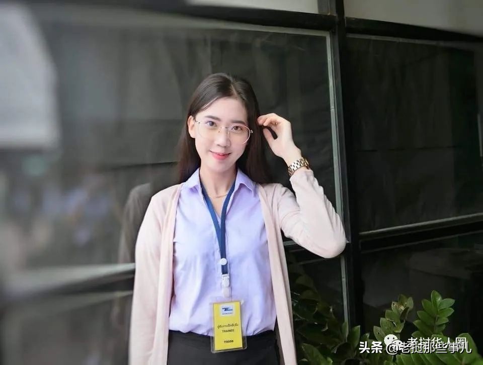 我要去老挝留学！老挝国立大学小姐姐们....太好看了