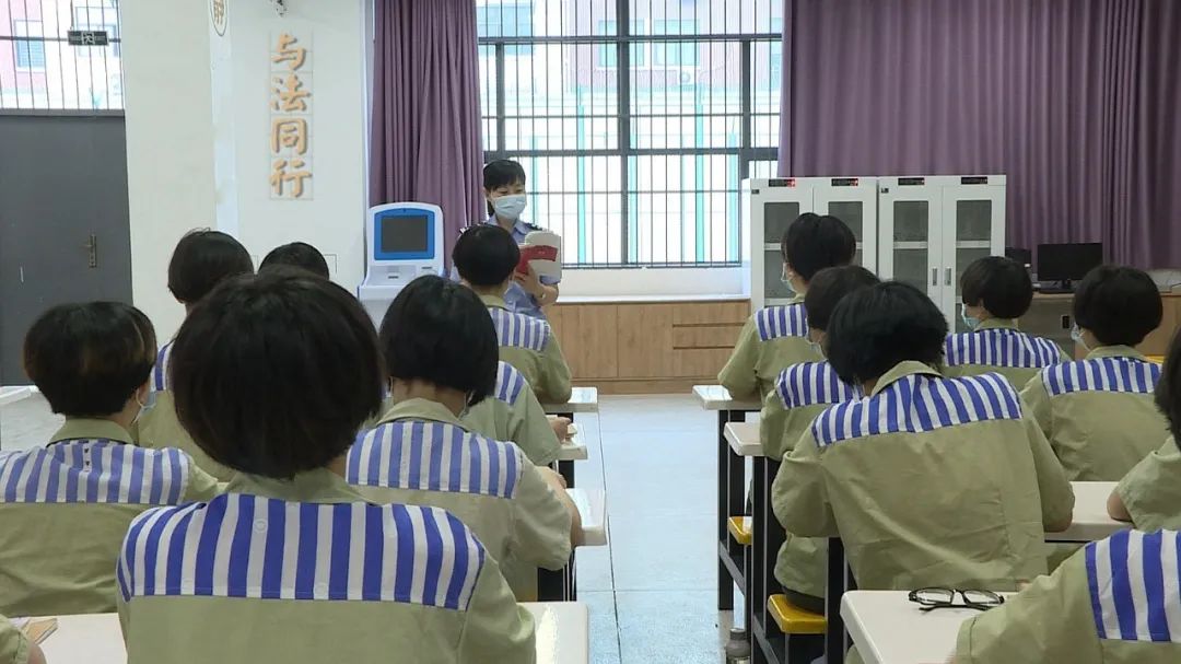 名校大学生和农民工相爱，生下二胎后突发疯病，其中有什么隐情