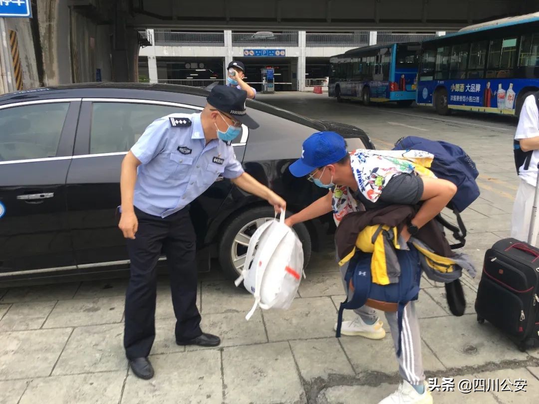 【我在岗位上】“三个一”全域护“游”，四川峨眉警方给足“安全感”