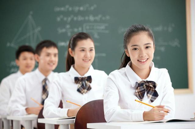 高考提前批即将报名，提前批有机会“低分上名校”，很多人不知道