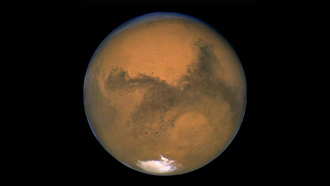 火星冲日肉眼图片