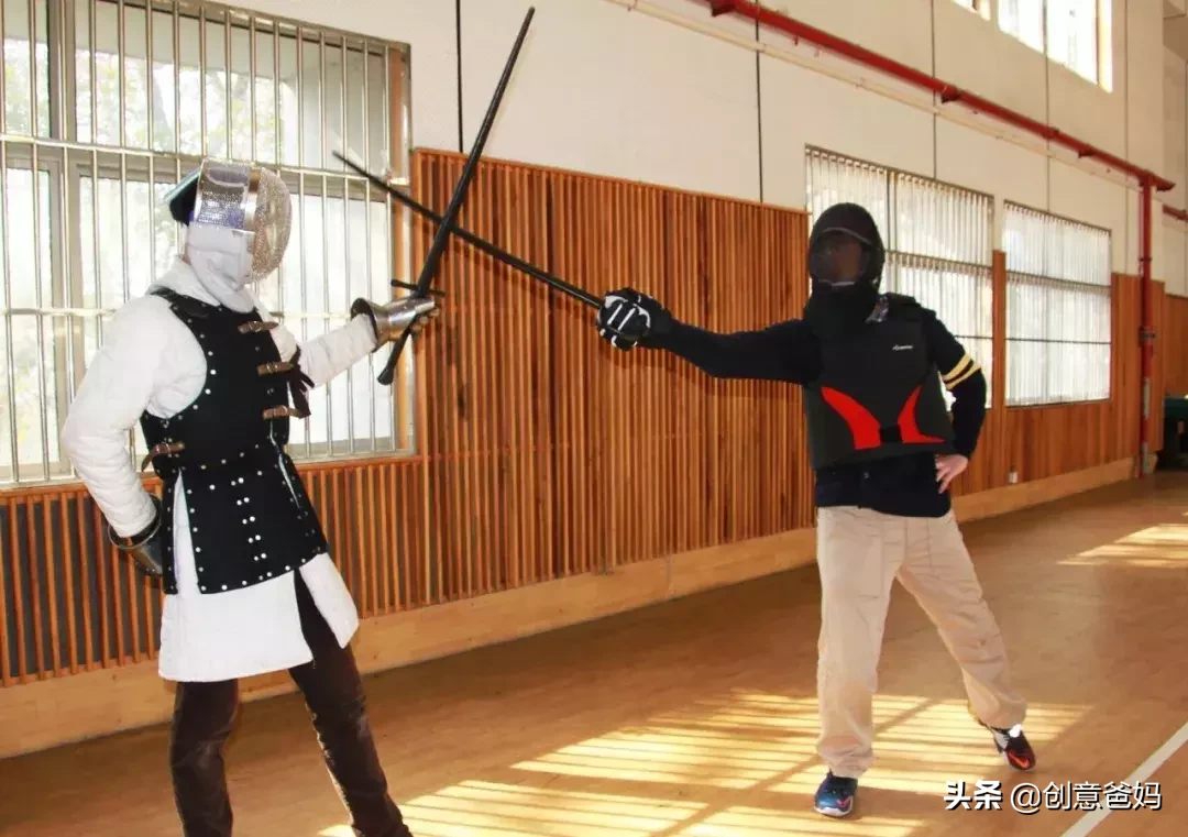 “百年蓝血贵族”美达菲学校(南京) 简介