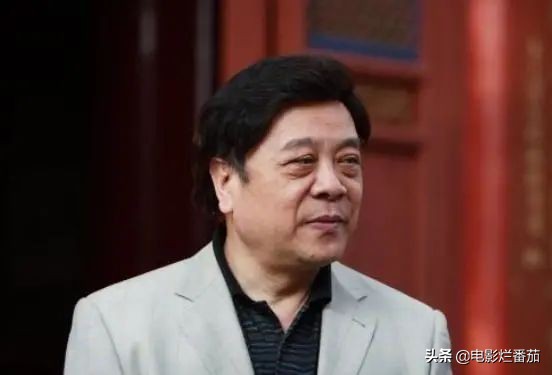 这些年离世的央视主播，两名出意外，5位患癌逝世，最年轻仅33岁