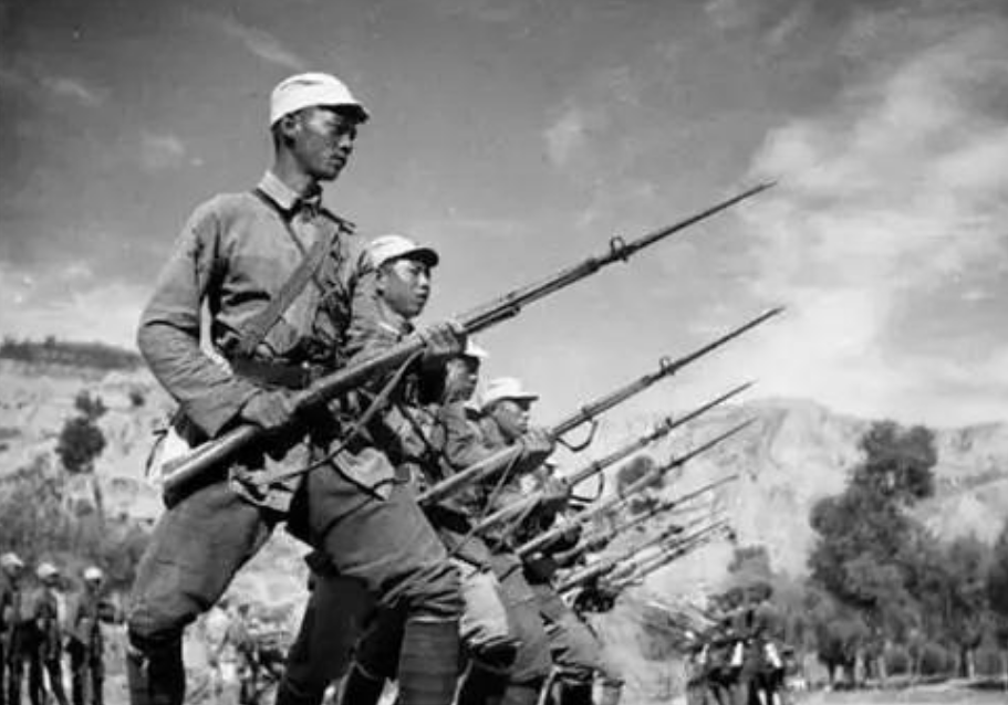 济南战役，毛主席任许世友为攻城总指挥，主席：此战若败自降三级